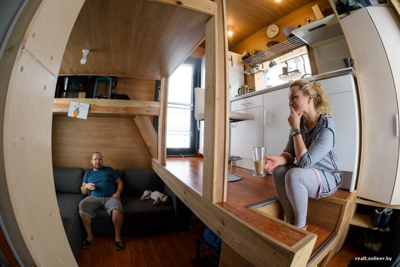 This 16-square-meter tiny house stays cozy with insulated exteriors