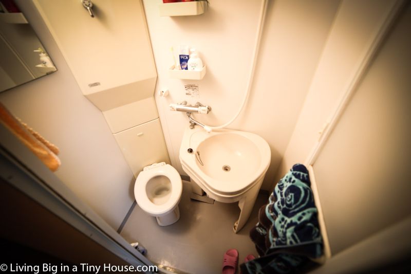 This tiny apartment in Tokyo is a cozy lady cave