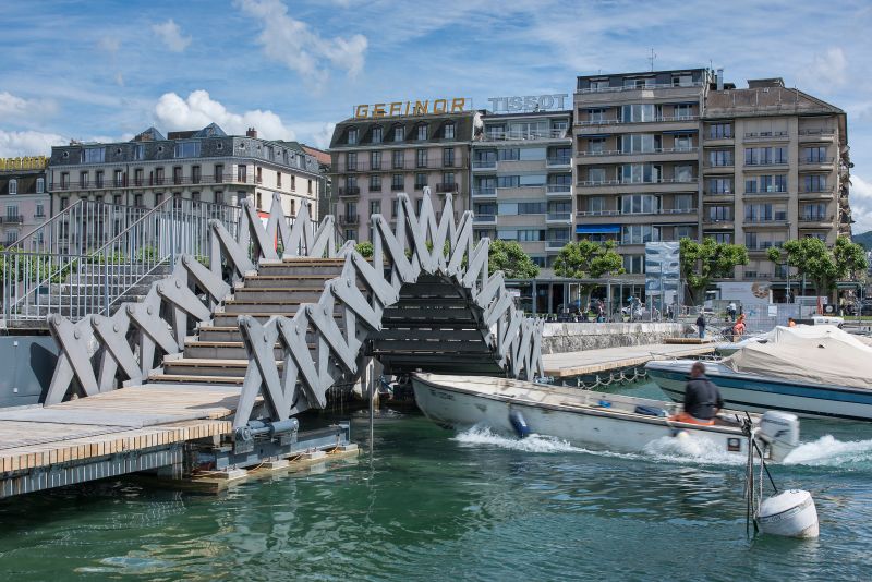 Geneva scissored bridge