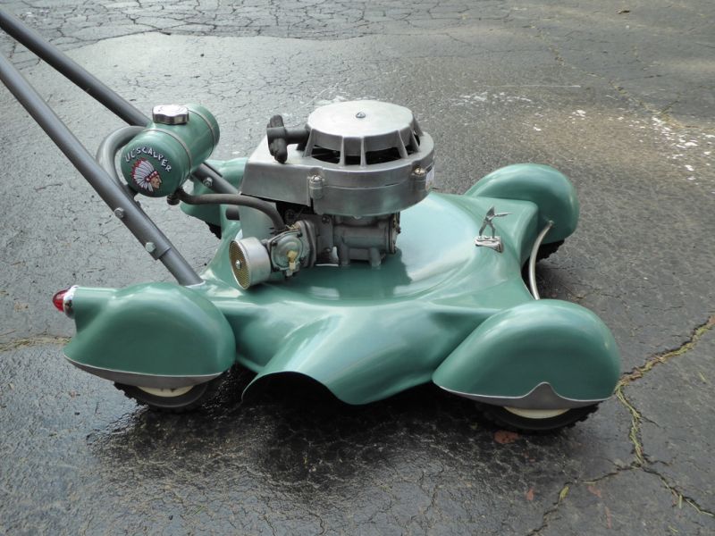 DIY lawnmower built to mimic vintage cars