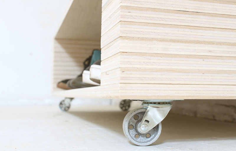 Easy to build DIY rolling garment rack
