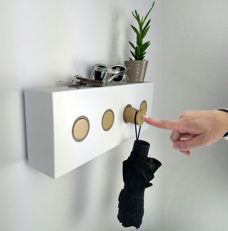 Köllen Tryk modular wall hanger to tidy up your home
