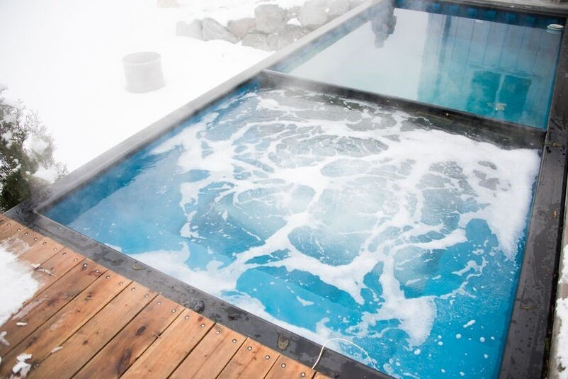 Modpool: Movable shipping container pool with glass window