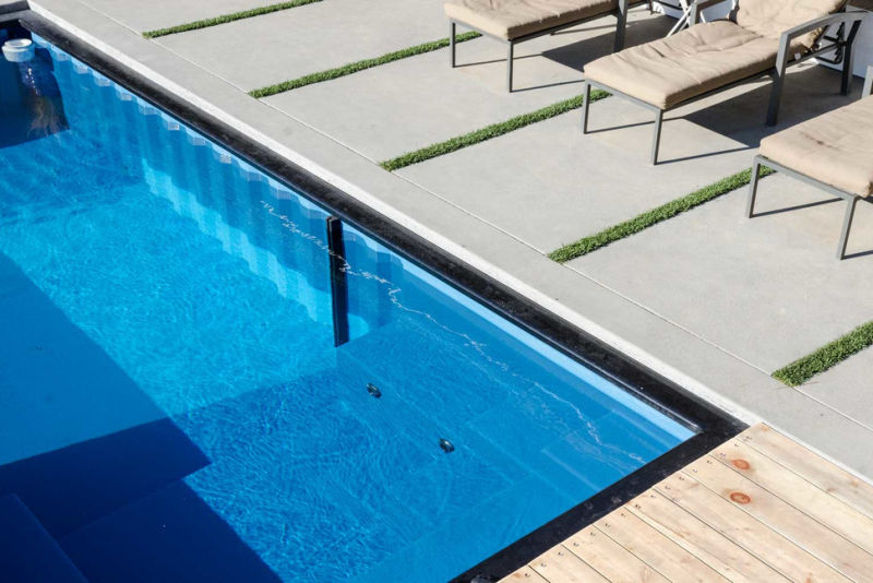 Modpool: Movable shipping container pool with glass window