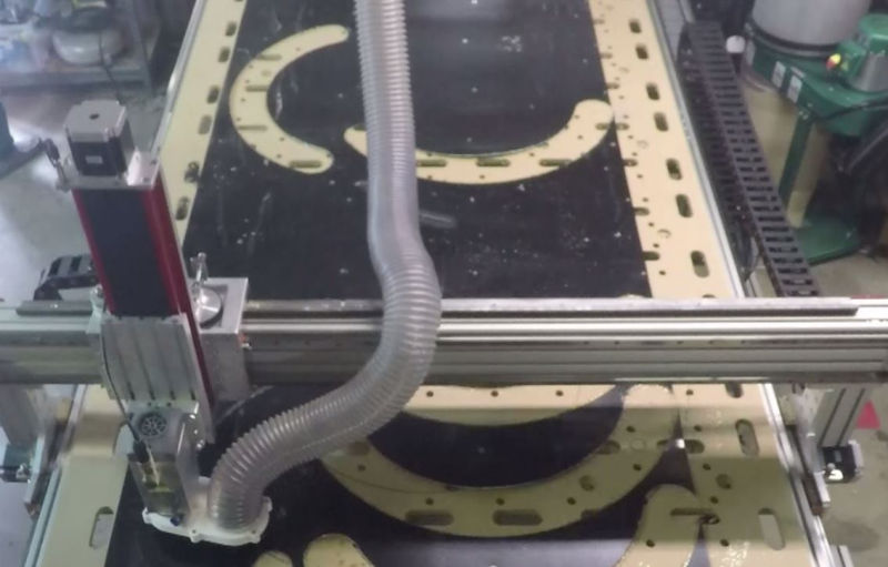 DIY’er installs Arduino-powered mechanical iris skylight in his home