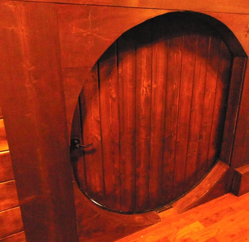 Hobbit house on wheels to take a journey to the shire