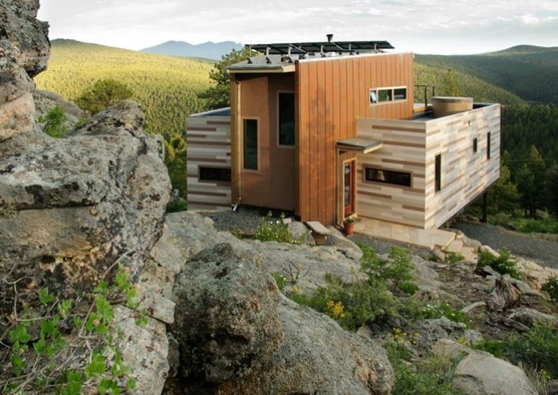 Shipping Container House by Studio H:T