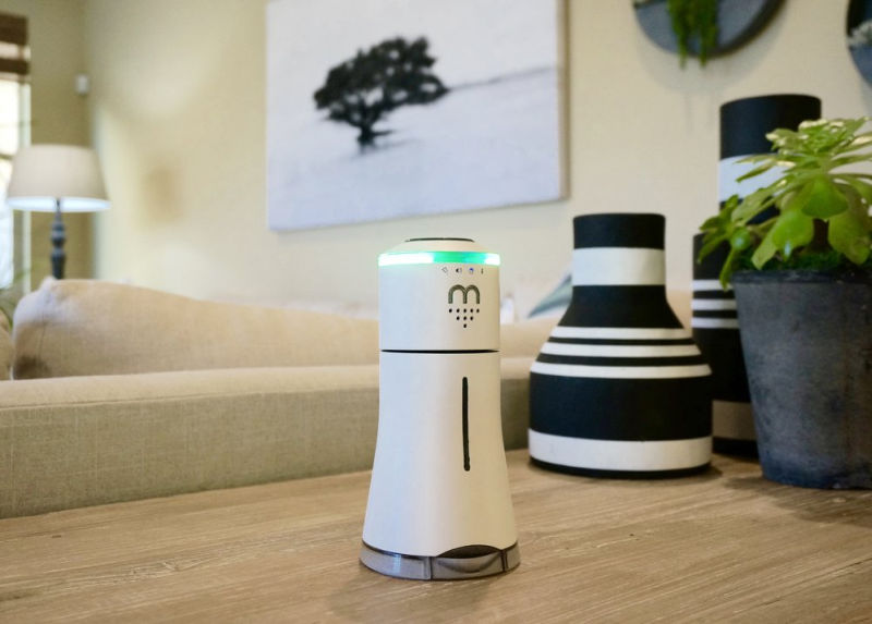 Smalt Salt Shaker has built-in speaker and mood lighting