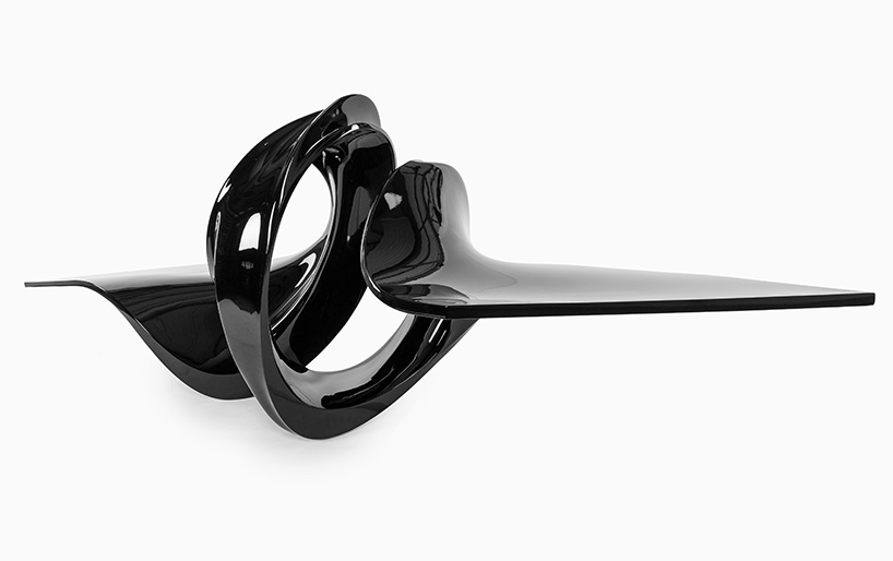 Le-a coffee table by Zaha Hadid Designs