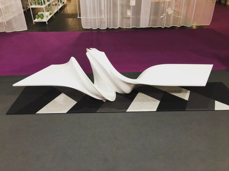 Le-a coffee table in pearl white