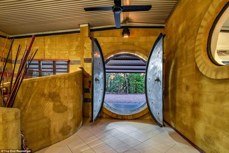 Humpty Doo home boasts circular front door inspired by ‘The Hobbit’