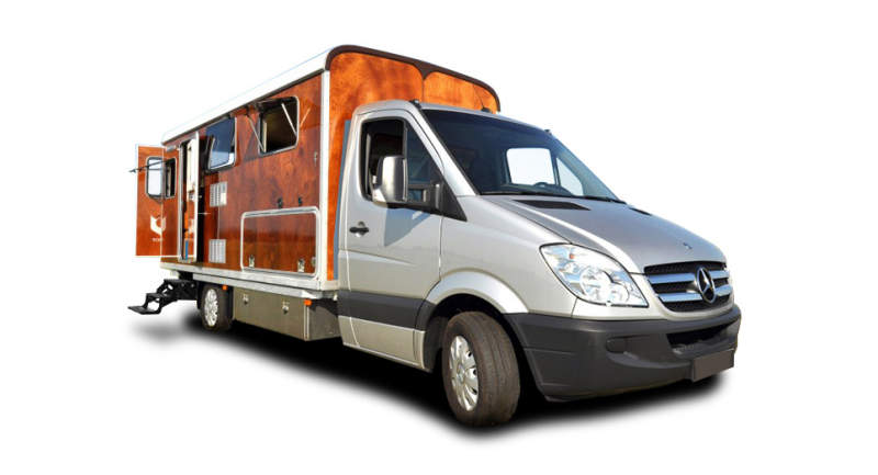 Tonke Woodline truck camper features hydraulic system to detach living unit from truck bed