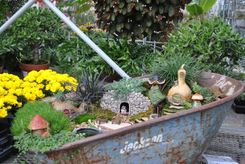 Old Bathtub into garden planter