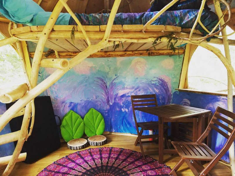 Pot-friendly treehouse