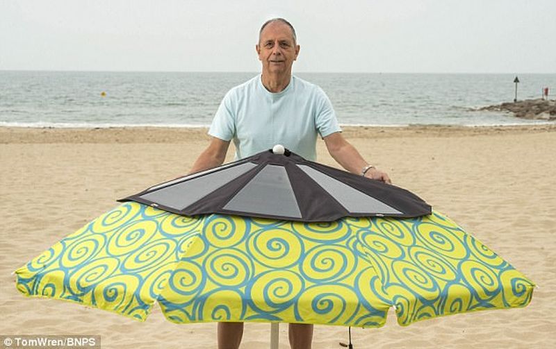 Solarbrella Turns Beach Umbrella Into Charging Dock For Your Phone