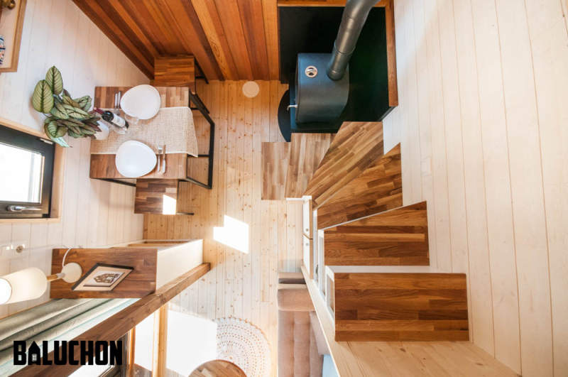 Ostara tiny house by Baluchon features two-leaf glass door