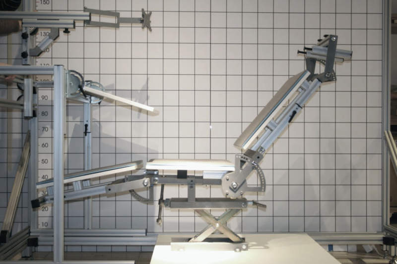 mPosition workstation has adjustable points to fine-tune seating position during work