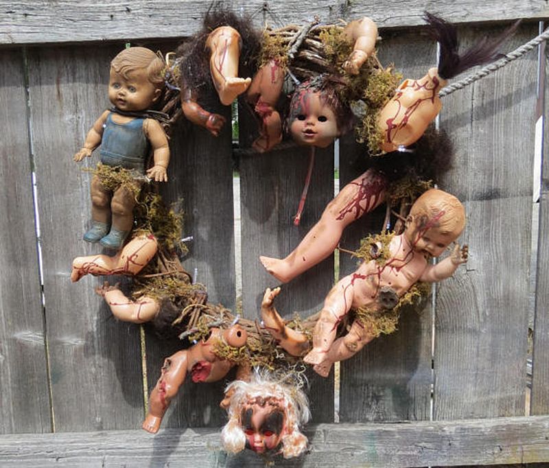 Creepy doll wreath for Halloween