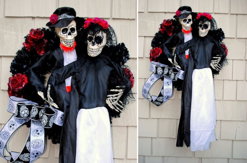 Halloween Skeleton bride and groom wreath