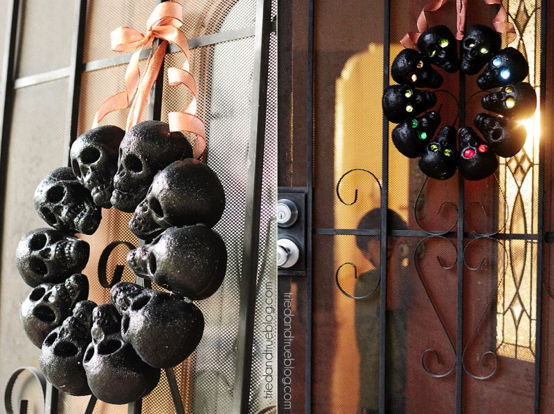 Black Skull Wreath