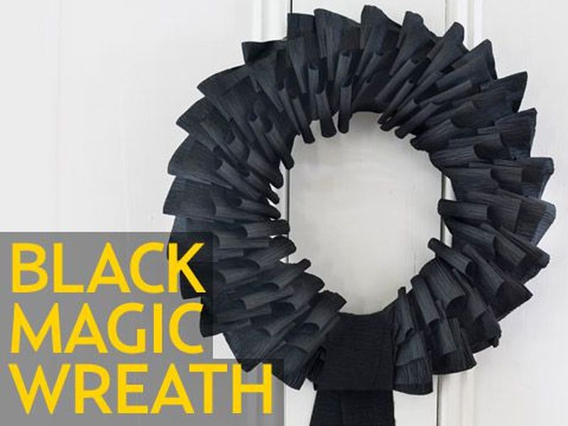 Black magic wreath