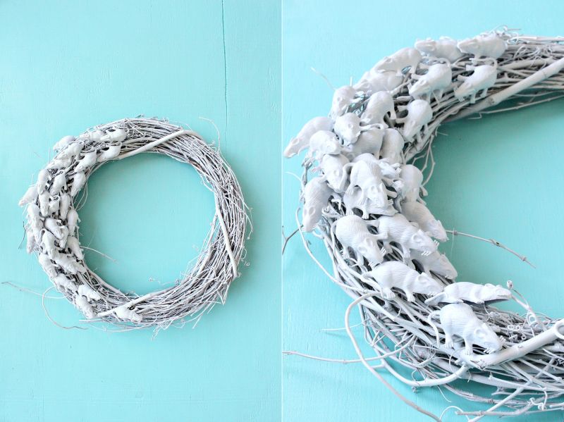 DIY white Rat Wreath