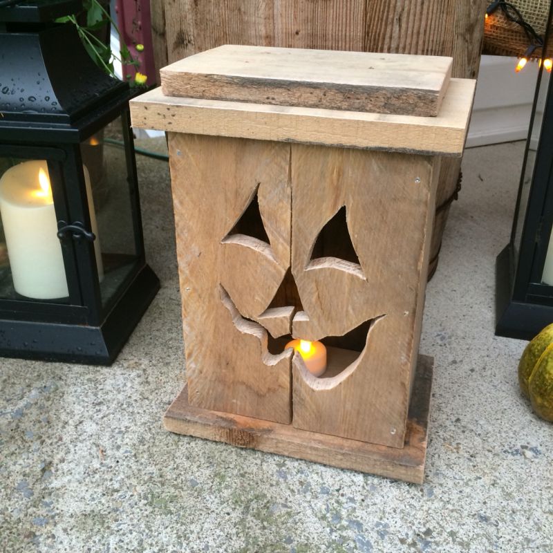 Pallet Wood Halloween Decoration Ideas