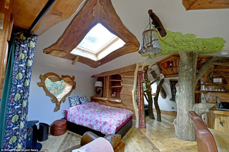 Piggledy Treehouse Blackberry Wood campsite in Ditchling