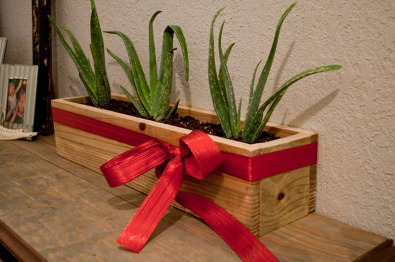 Reclaimed wood planter