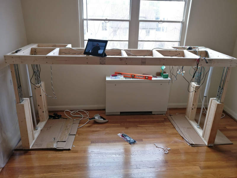Redditor Builds Height Adjustable Desk For Under 400