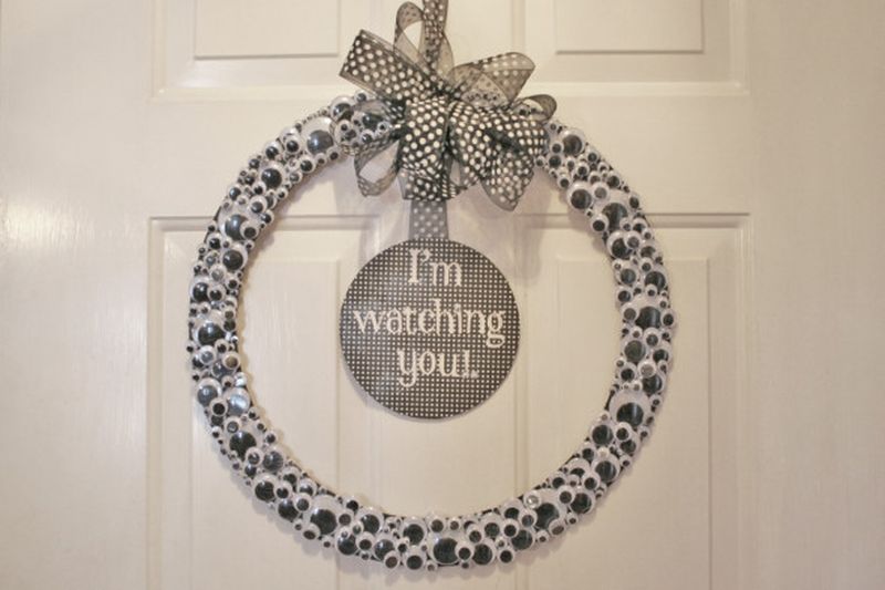Spooky Eyeball Wreath