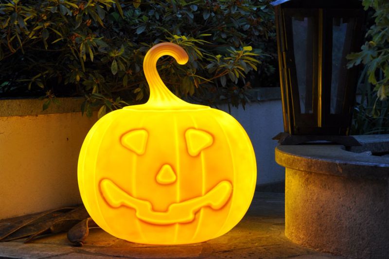 21st Design’s Pumpkin-shaped lamp for Halloween