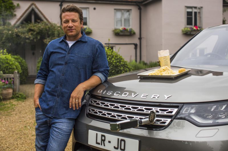 kitchen on wheels - Land Rover Discovery for Jamie Oliver