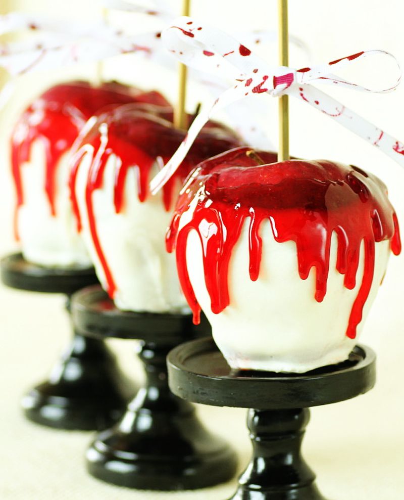 Food and tableware ideas for Halloween