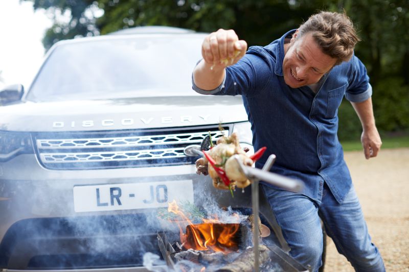 kitchen on wheels - Land Rover Discovery for Jamie Oliver