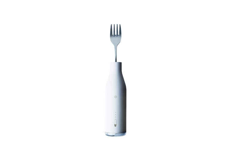 Nissin’s Otohiko fork plays sounds to dump slurping sounds while eating noodles