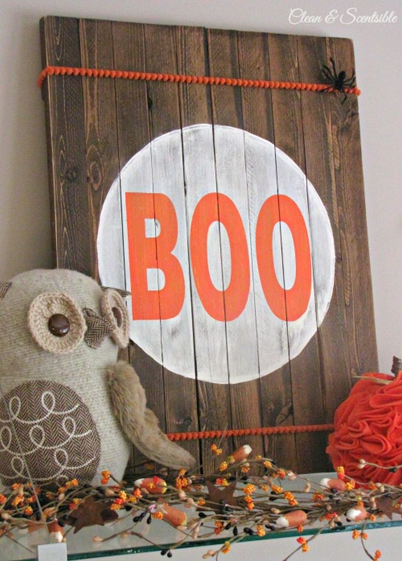 Pallet wood Halloween sign board