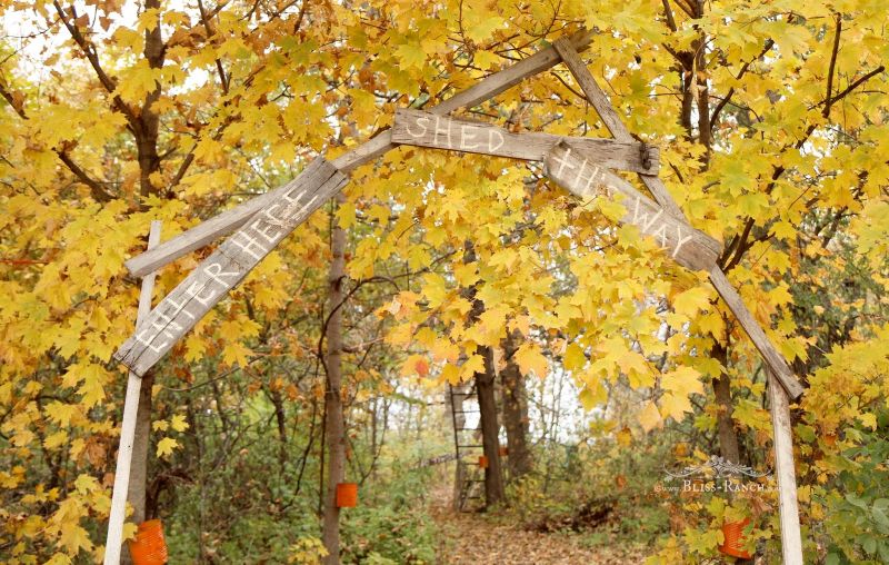 Pallet wood Halloween sign board