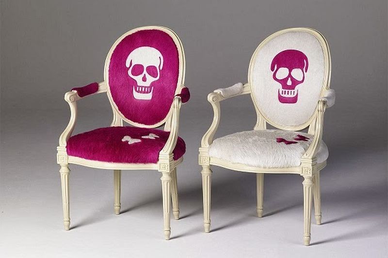 Skull chair by Geoffrey Bradfield