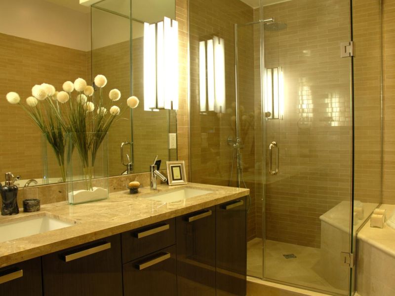 Lighting in bathroom