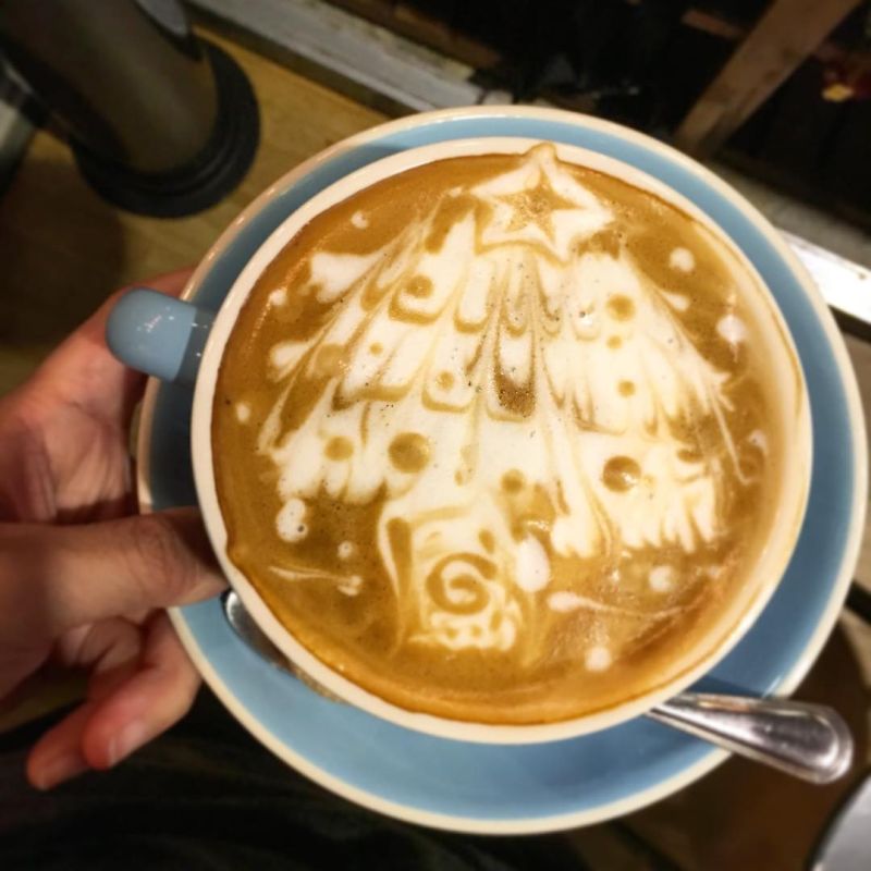 Christmas tree latte art - the perfect topping on your espresso for