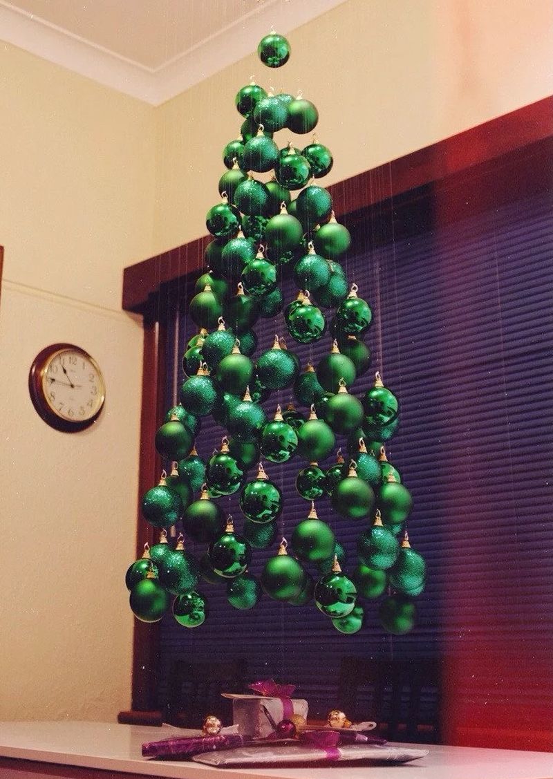Hanging Christmas Tree Mobile