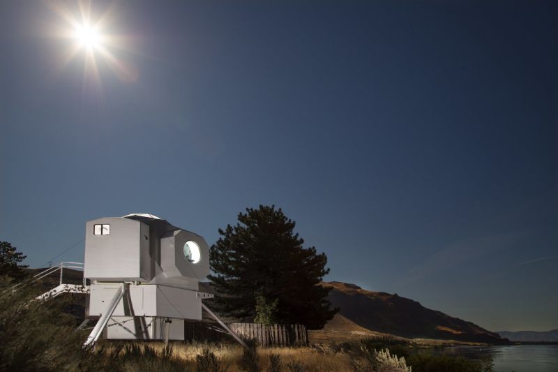 Kurt Hughes’ Lunar Lander tiny home looks like an Apollo replica