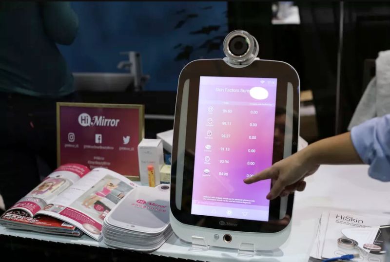 HiMirror-World's first wrinkle detector mirror