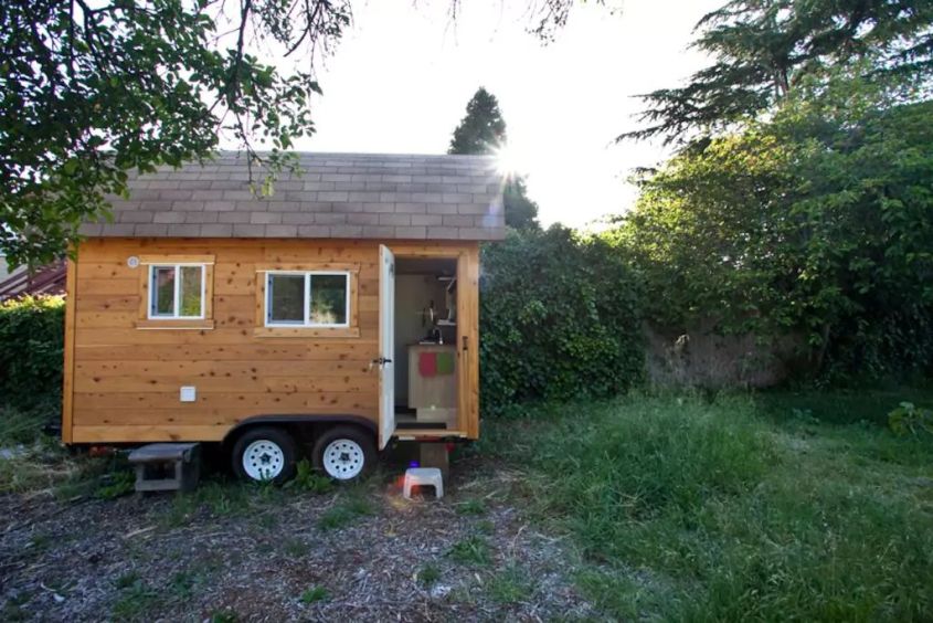 Jesse & Monica’s tiny house on wheels in Berkeley