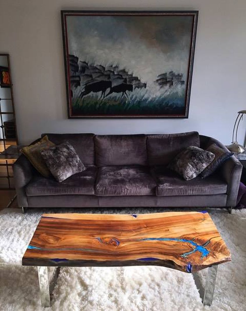 Round coffee table with crossed hairpin legs, river glass and glowing in  the dark epoxy resine - Fine Wooden Creations