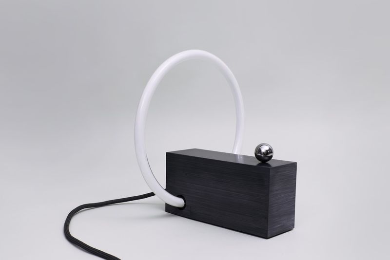 rlon_L3_table lamp