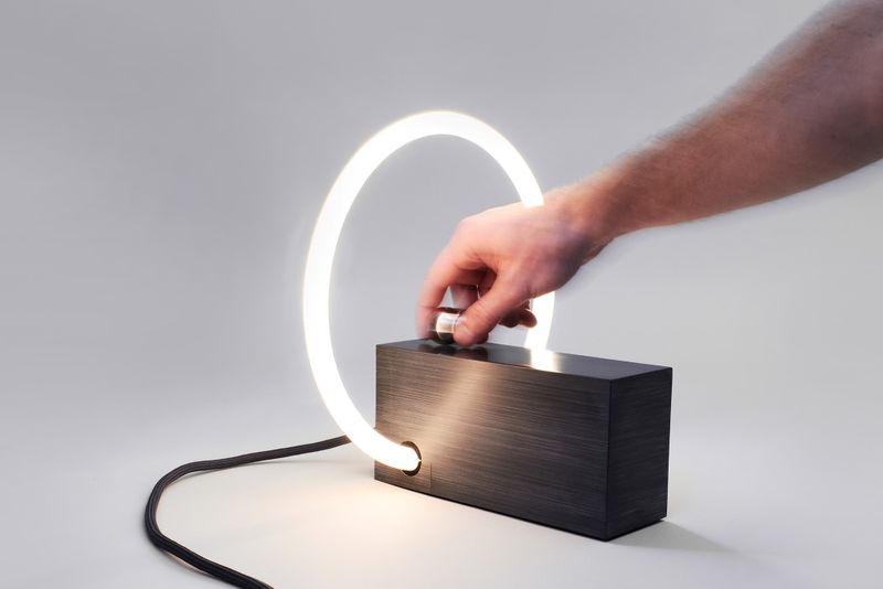 rlon_L3_table lamp