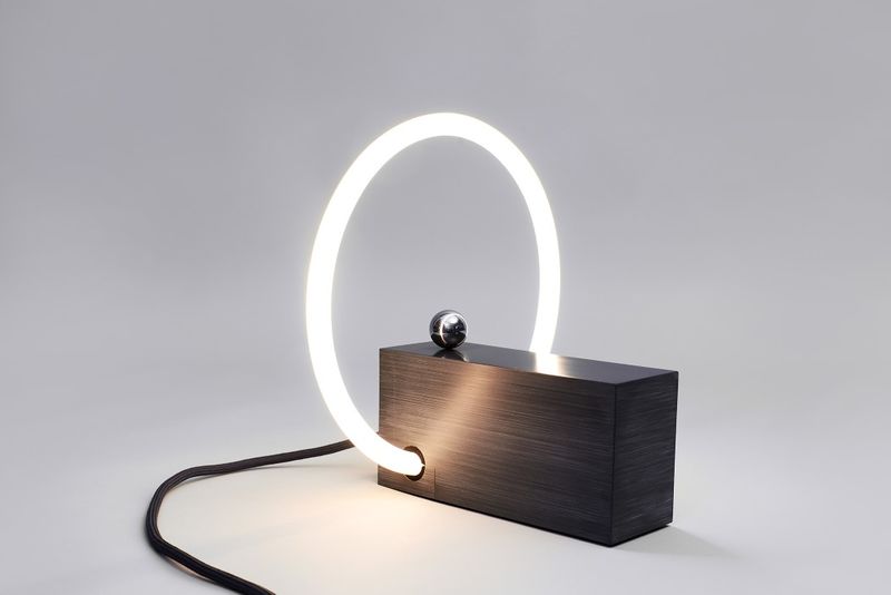 rlon_L3_table lamp