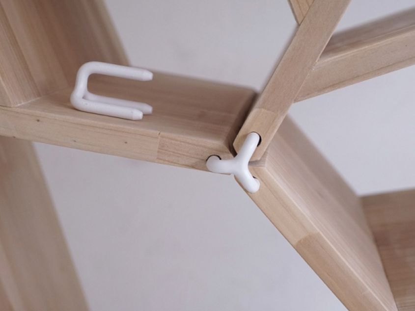 Bing modular shelf by Christoph John